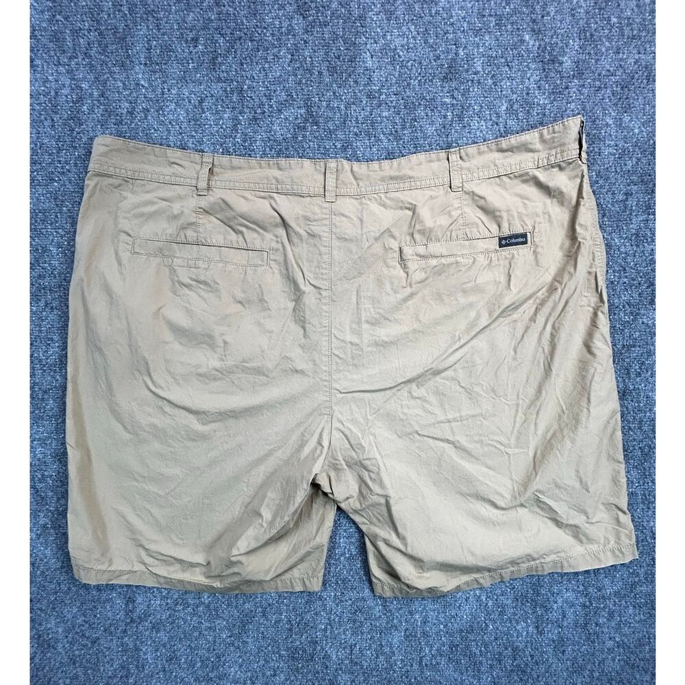 Columbia Men's Omni-Shade Khaki Hiking Outdoor Shorts Size 48W 10L - Picture 2 of 6